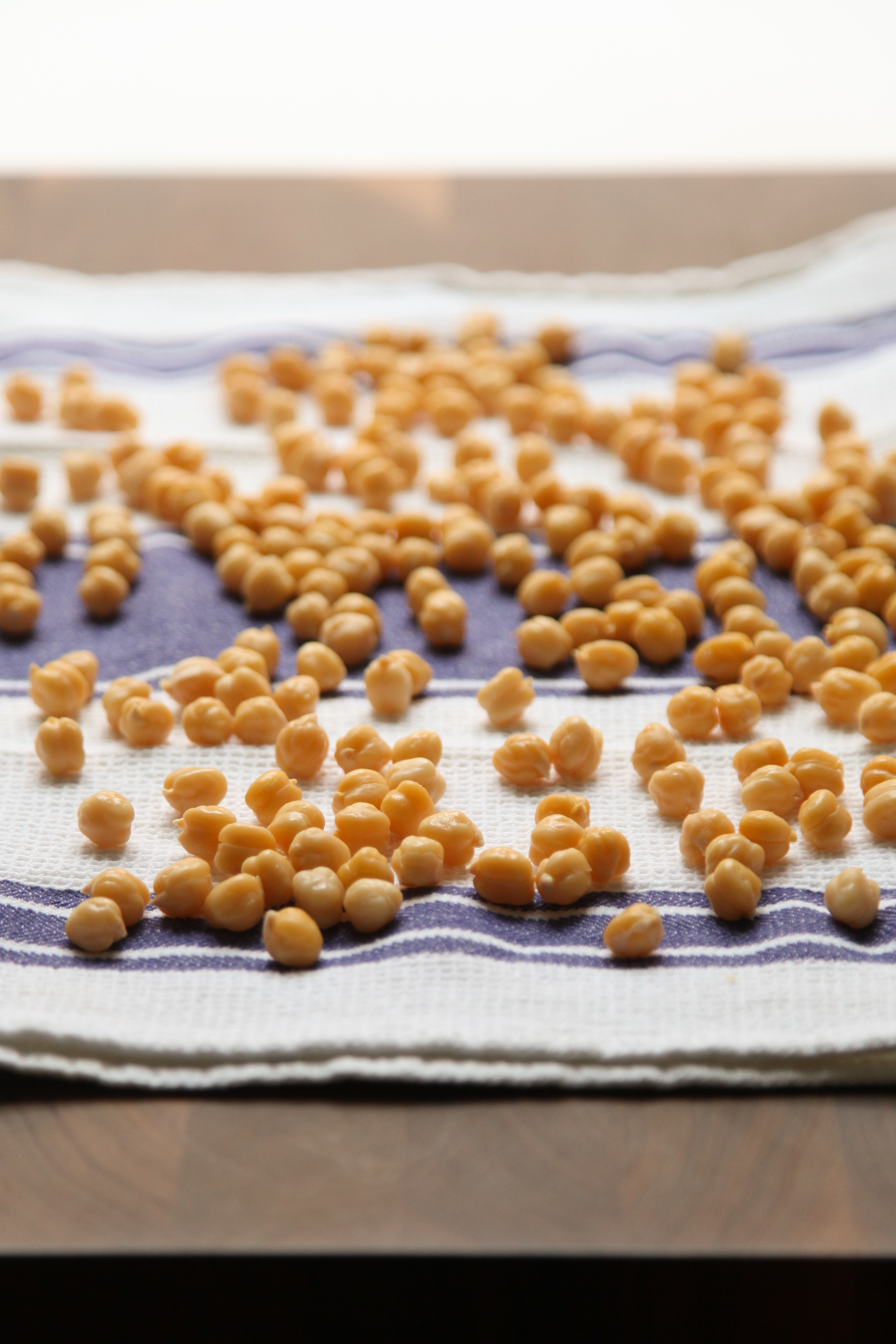 Drying chickpeas