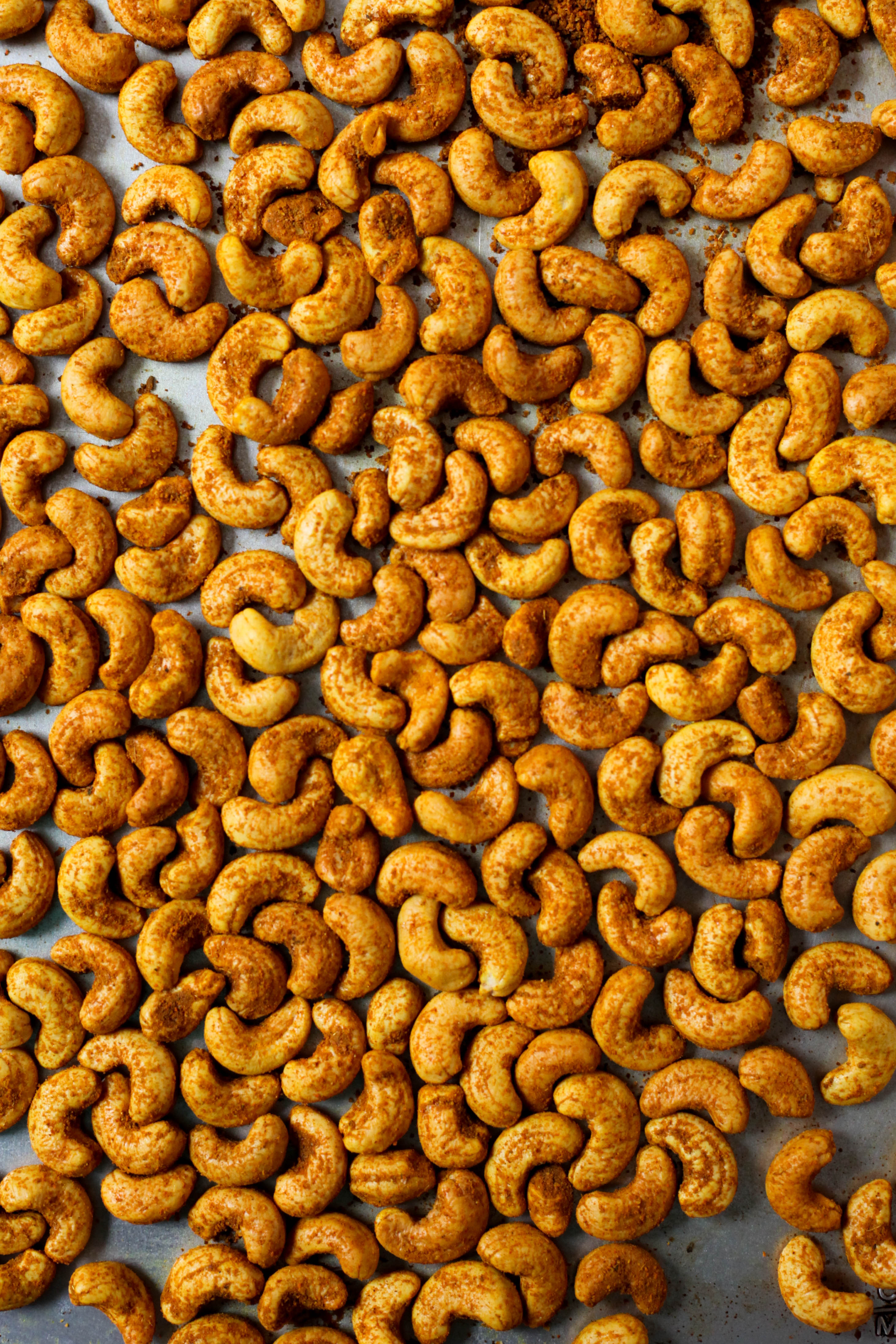 Curry Cashews | amodestfeast.com | @amodestfeast