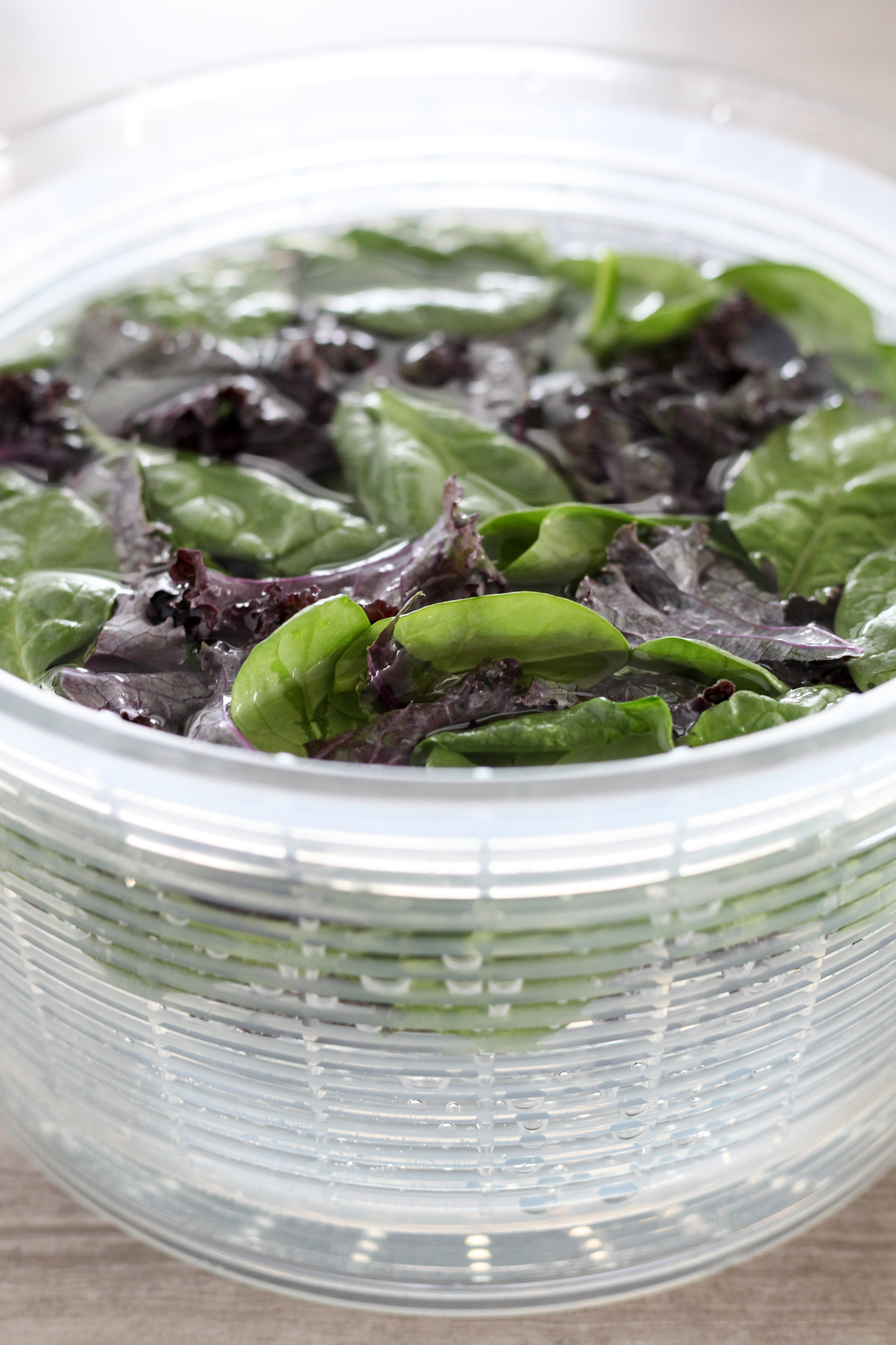 Washing spinach and kale