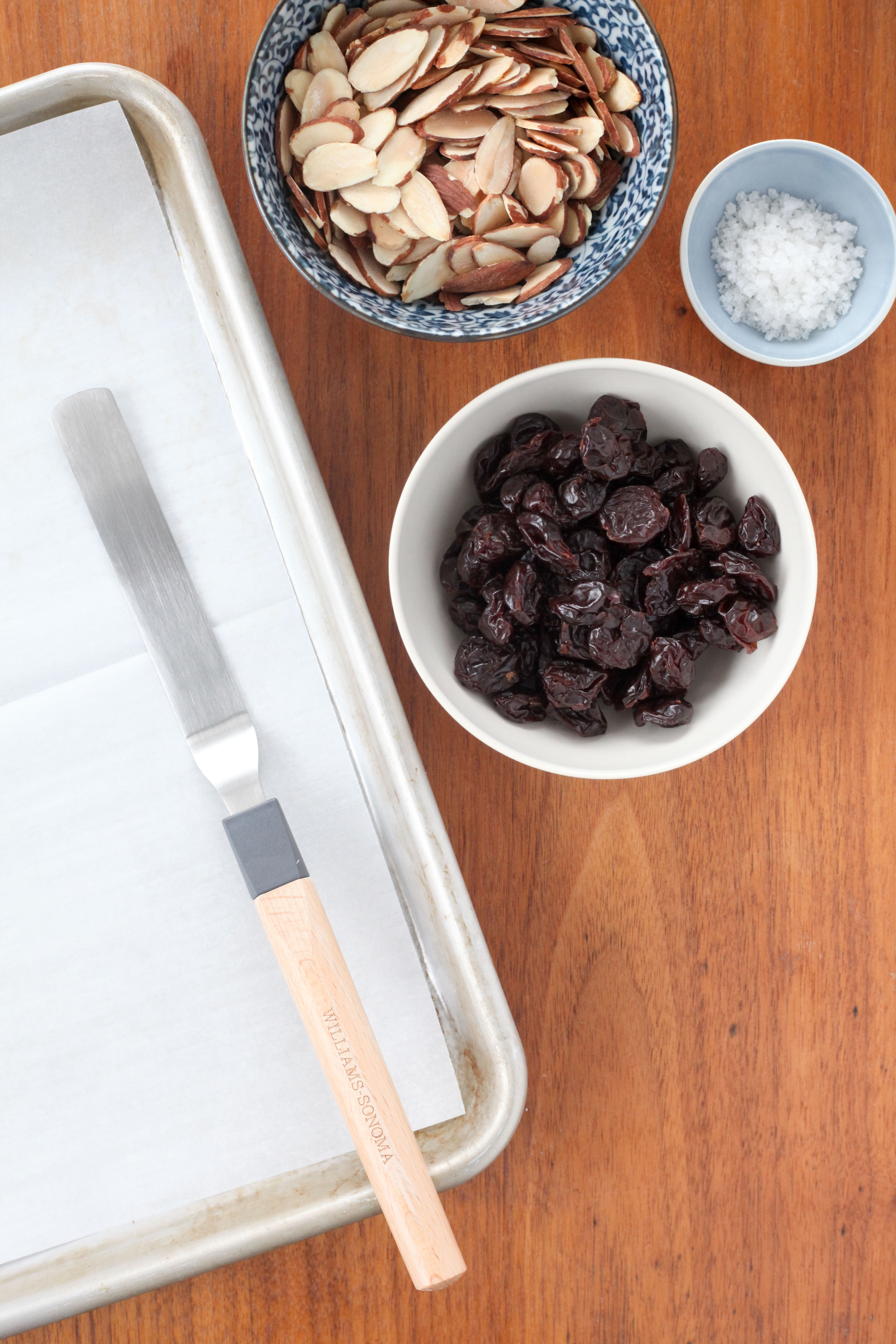 Chocolate bark ingredients