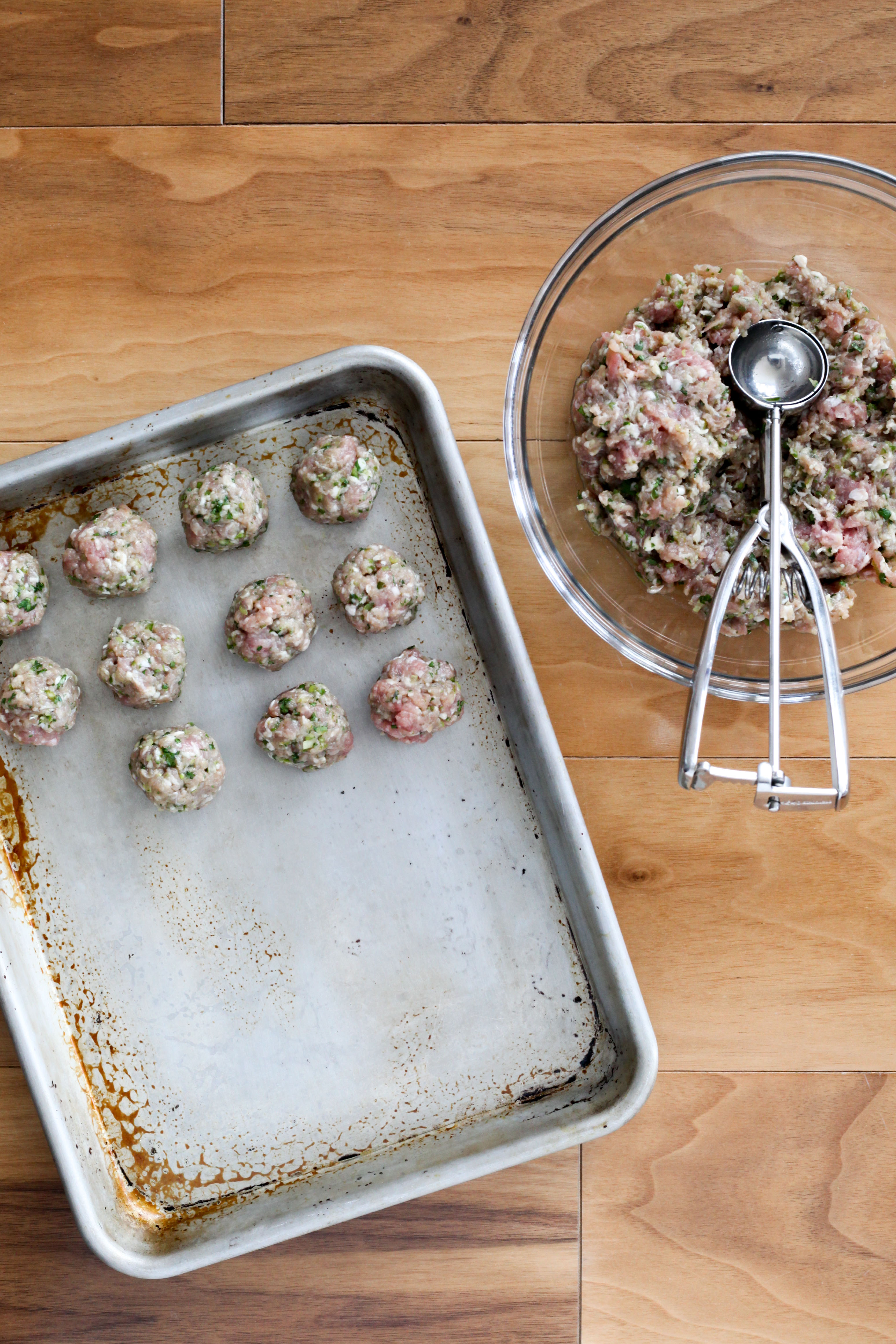 Shaping meatballs